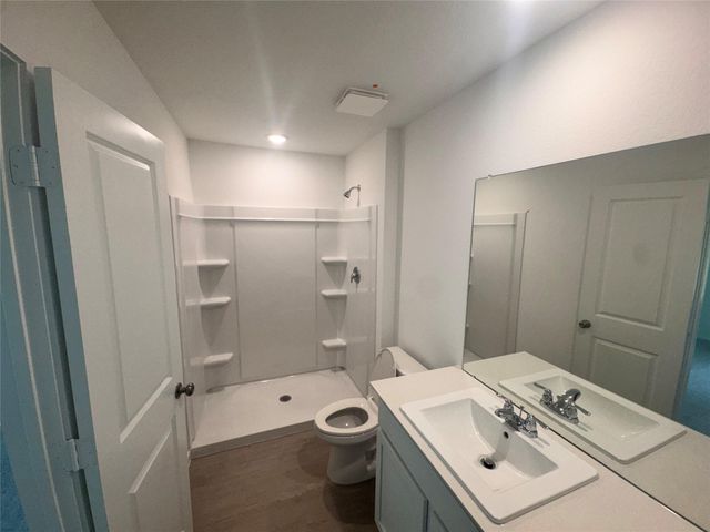 25668 Rose Creek Drive, Cleveland, TX 77328