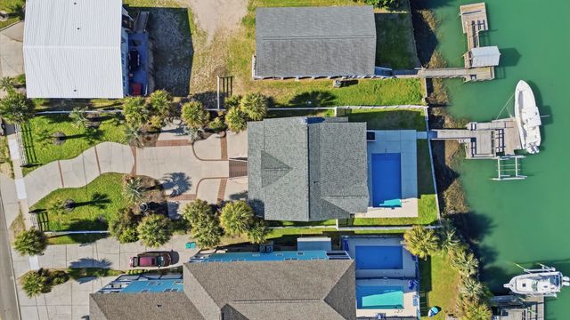 902 S Waccamaw Dr., Garden City Beach, SC 29576