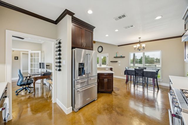 130 Judah Circle, Trenton, TX 75490