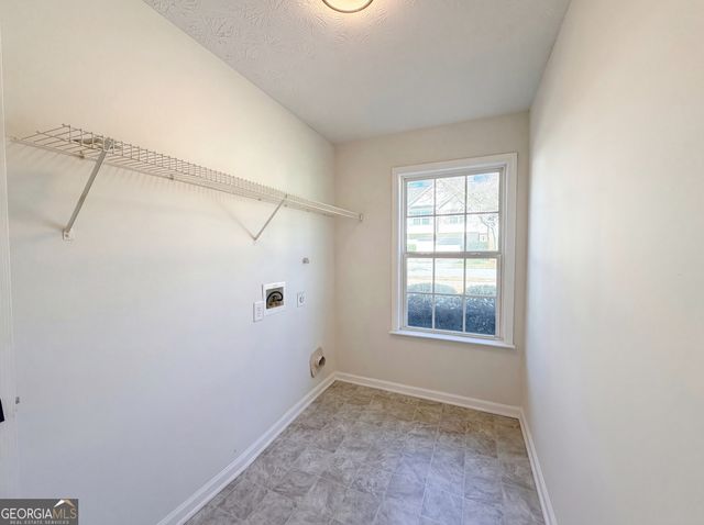 3853 White Pine Road, Snellville, GA 30039