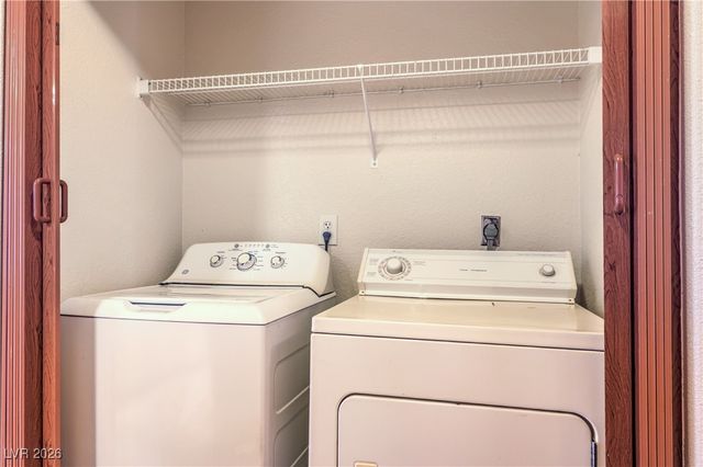 4304 West Lake Mead Boulevard 201, Las Vegas, NV 89108