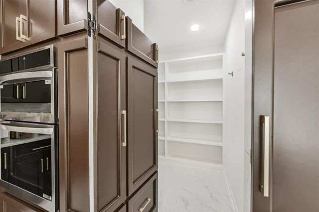 2315 Bending Spring Drive, Pearland, TX 77584