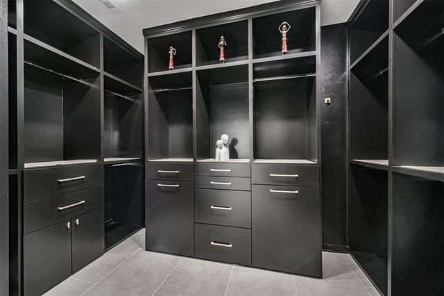 2315 Bending Spring Drive, Pearland, TX 77584