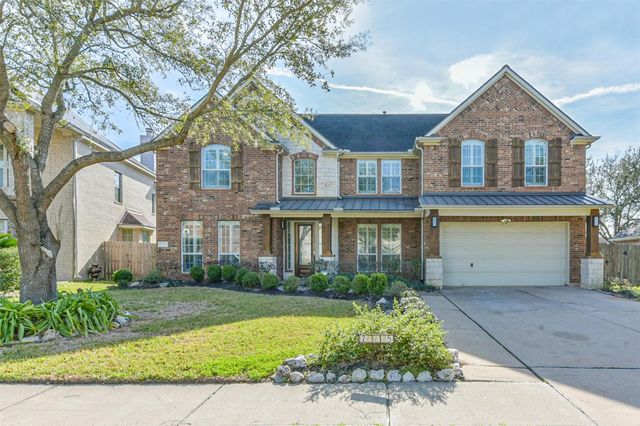 2315 Bending Spring Drive, Pearland, TX 77584