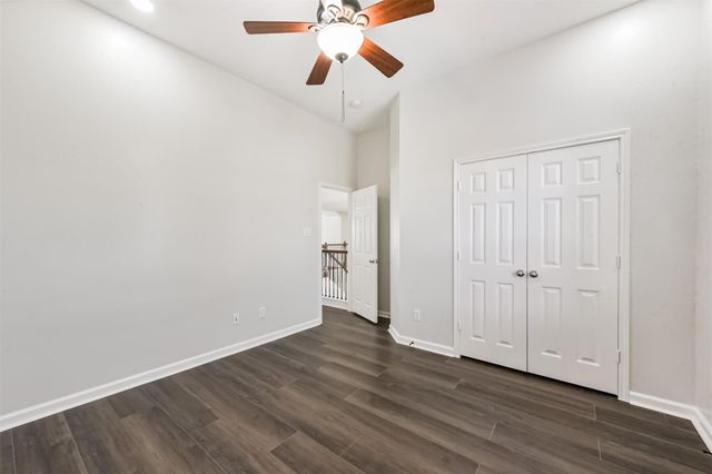 2315 Bending Spring Drive, Pearland, TX 77584