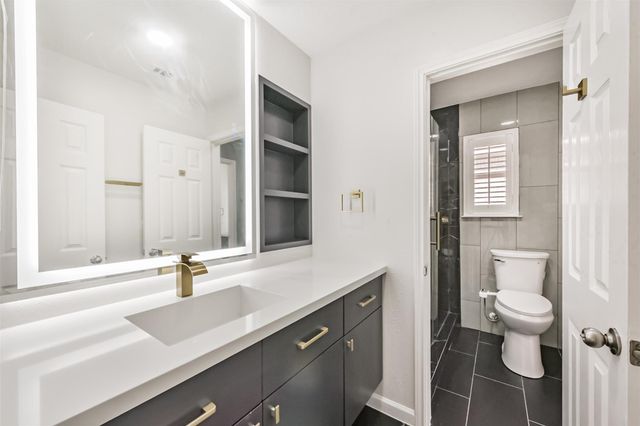 2315 Bending Spring Drive, Pearland, TX 77584