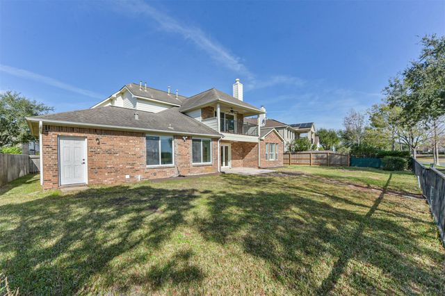 2315 Bending Spring Drive, Pearland, TX 77584