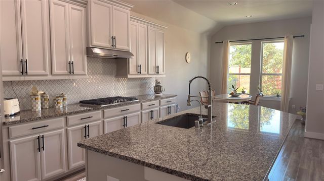 23018 Pearl Glen Drive, Richmond, TX 77469