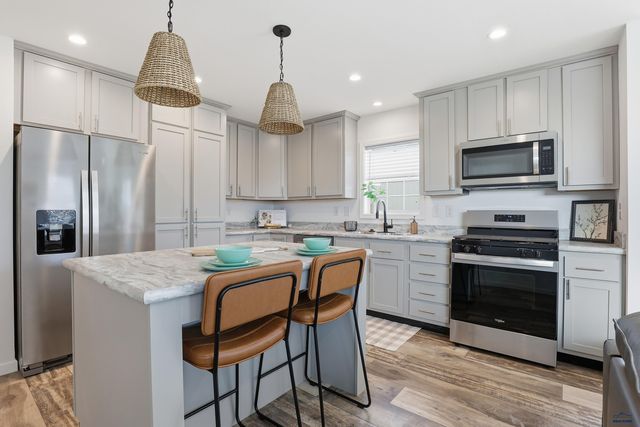 1717.45 E PHILADELPHIA, Rapid City, SD 57703