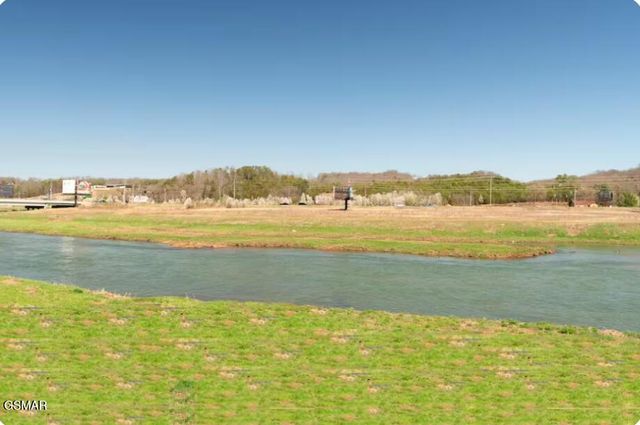 1339 Old Knoxville Highway, Sevierville, TN 37876