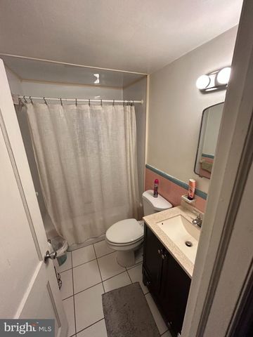 73 S EVERGREEN AVE, Woodbury, NJ 08096