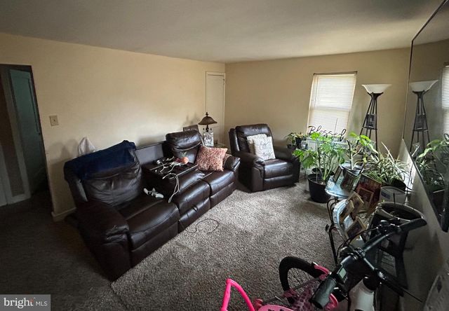 73 S EVERGREEN AVE, Woodbury, NJ 08096