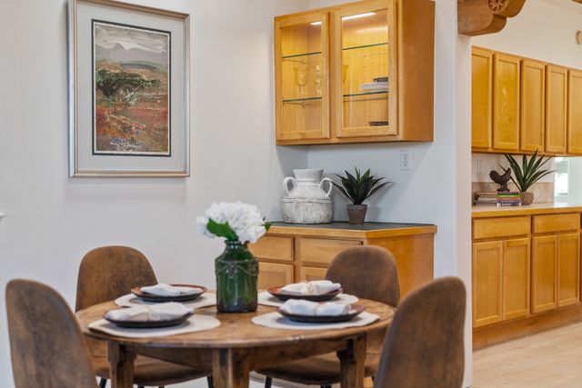 1 Sabroso Place, Santa Fe, NM 87508