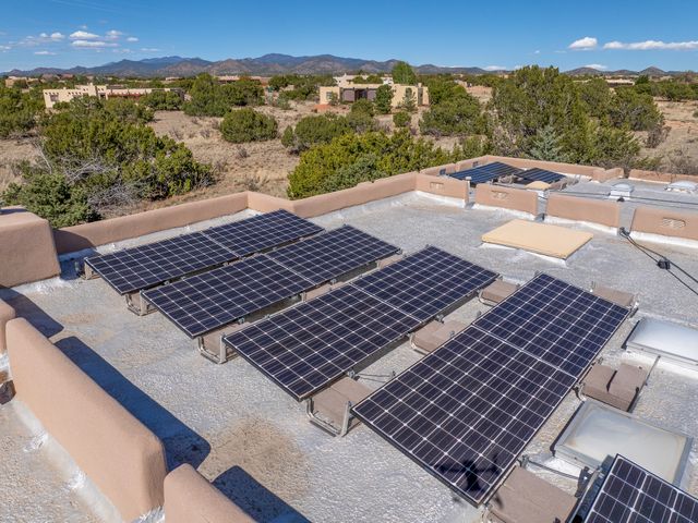 1 Sabroso Place, Santa Fe, NM 87508