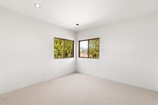 1 Sabroso Place, Santa Fe, NM 87508