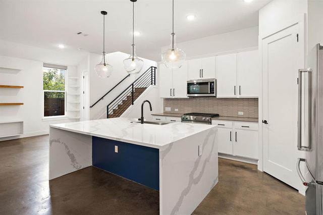 4602 Mount Vernon DR B, Austin, TX 78745