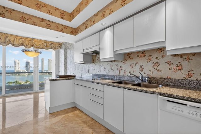 7000 Island Blvd 1604, Aventura, FL 33160