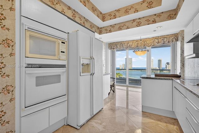 7000 Island Blvd 1604, Aventura, FL 33160