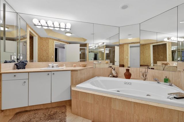 7000 Island Blvd 1604, Aventura, FL 33160