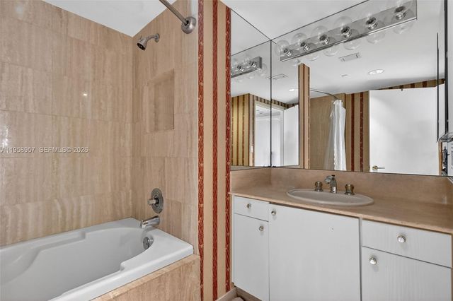 7000 Island Blvd 1604, Aventura, FL 33160