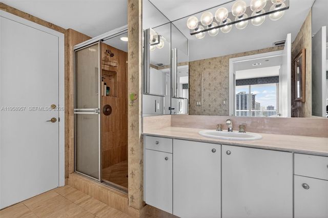 7000 Island Blvd 1604, Aventura, FL 33160