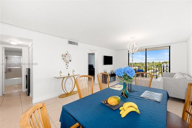 6195 Rock Island Rd 503, Tamarac, FL 33319