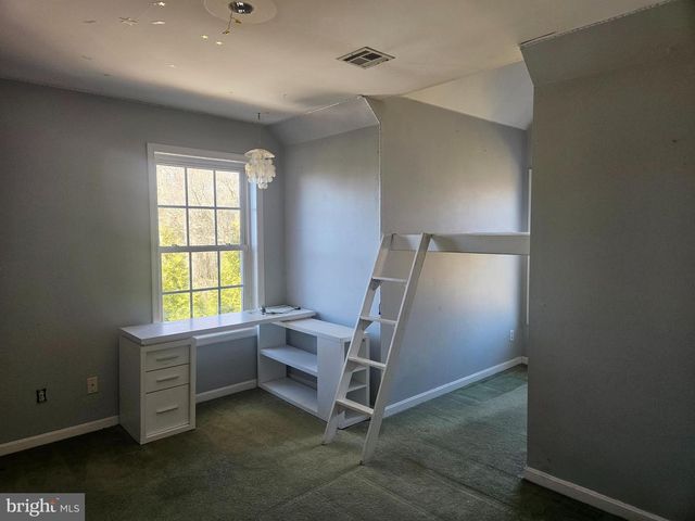 6342 KNOLL HILL DR, Berlin, MD 21811