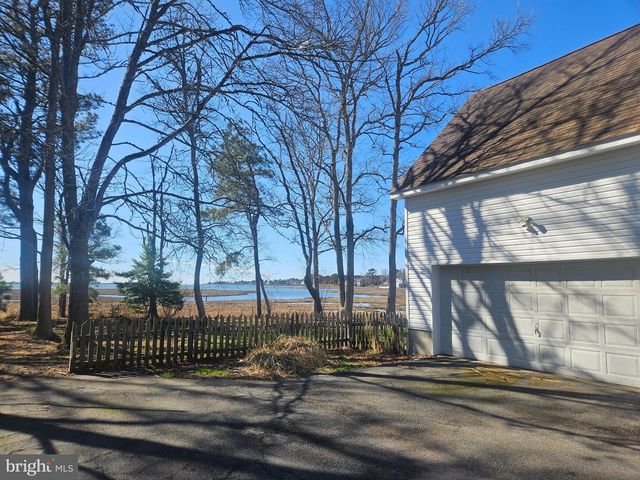 6342 KNOLL HILL DR, Berlin, MD 21811