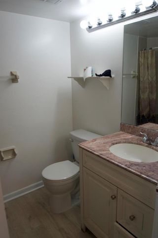 213 Lake Pointe Drive 211, Oakland Park, FL 33309