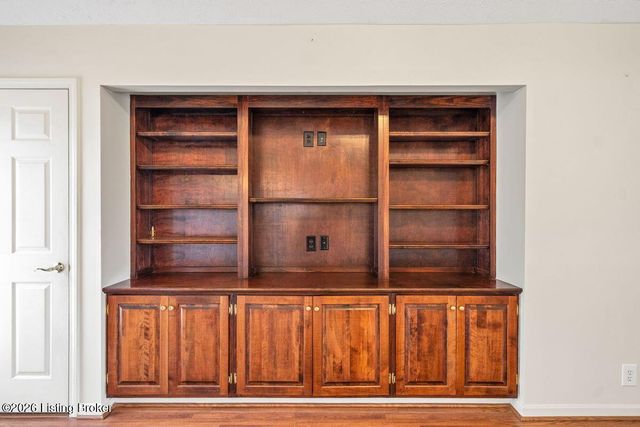 1009 Verity Way, Goshen, KY 40026