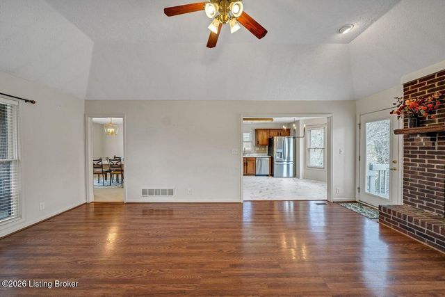 1009 Verity Way, Goshen, KY 40026
