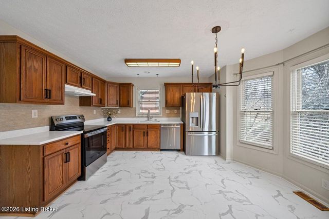 1009 Verity Way, Goshen, KY 40026