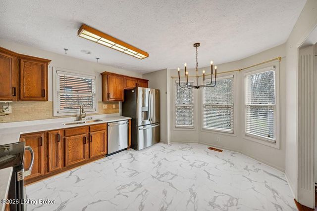 1009 Verity Way, Goshen, KY 40026