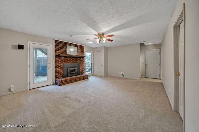 1009 Verity Way, Goshen, KY 40026