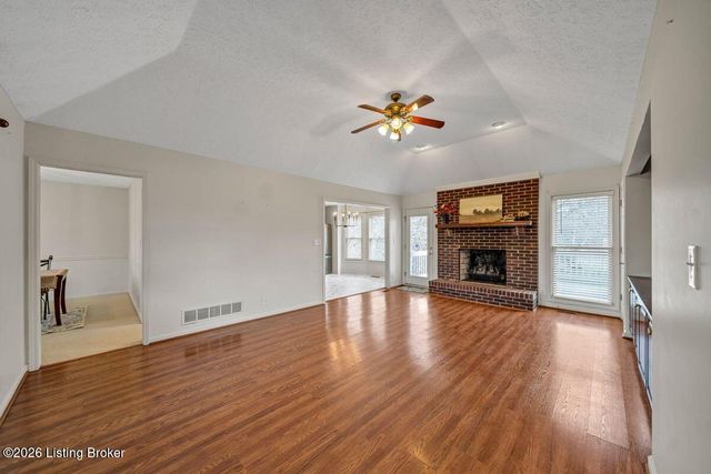 1009 Verity Way, Goshen, KY 40026