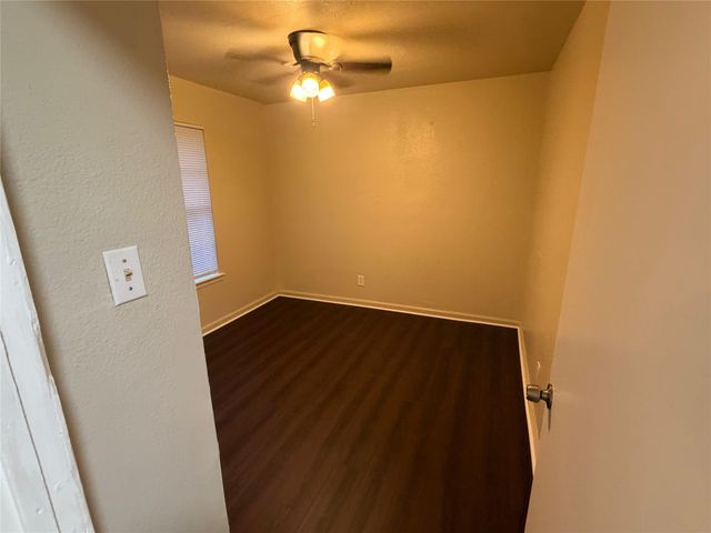 726 Jadewood Drive, Dallas, TX 75232