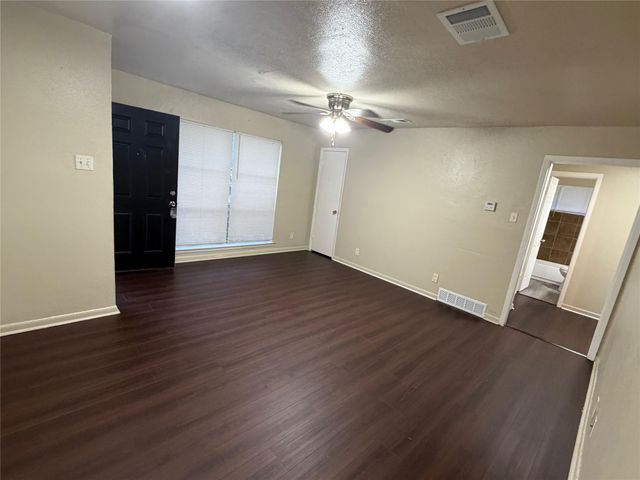 726 Jadewood Drive, Dallas, TX 75232