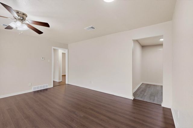 726 Jadewood Drive, Dallas, TX 75232