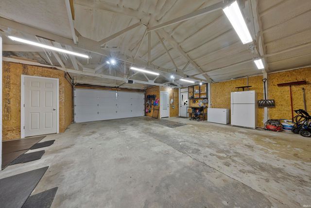 5200 Indiana 261, Newburgh, IN 47630