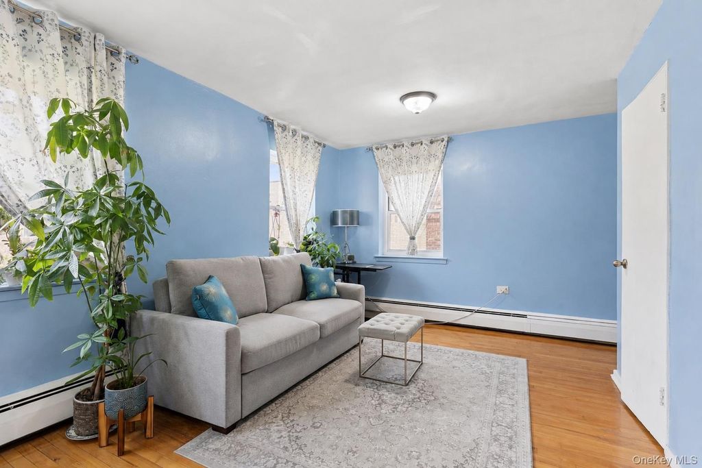 99-10 60th Avenue 5B, Corona, NY 11368 — photo 4