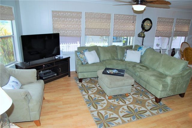 342 Nicklaus BLVD, North Fort Myers, FL 33903