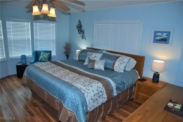 342 Nicklaus BLVD, North Fort Myers, FL 33903