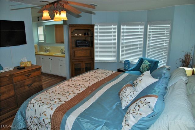 342 Nicklaus BLVD, North Fort Myers, FL 33903