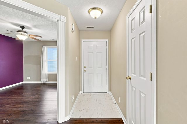 1707 Brookview Drive, Brownsburg, IN 46112