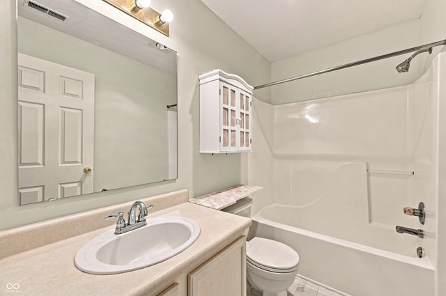 1707 Brookview Drive, Brownsburg, IN 46112