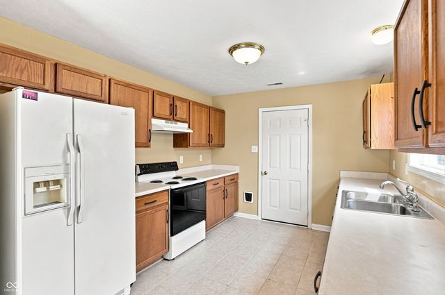 1707 Brookview Drive, Brownsburg, IN 46112