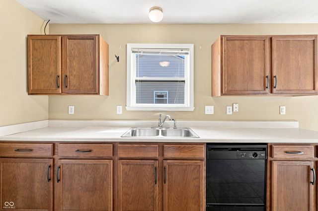 1707 Brookview Drive, Brownsburg, IN 46112