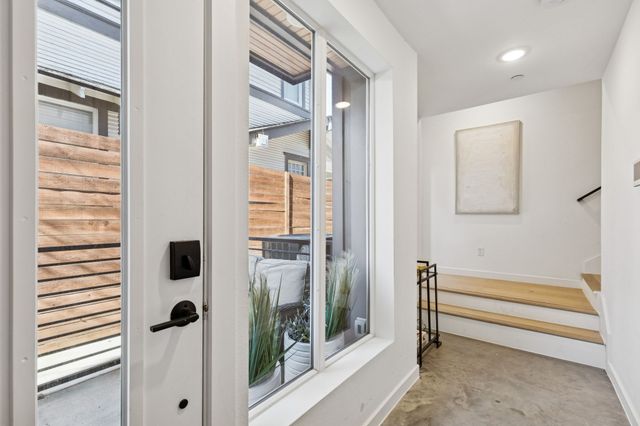 1507 N Garrett Avenue 202, Dallas, TX 75206