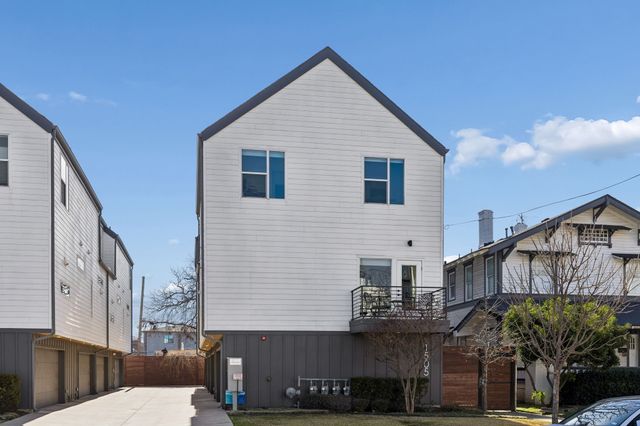 1507 N Garrett Avenue 202, Dallas, TX 75206