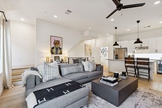 1507 N Garrett Avenue 202, Dallas, TX 75206